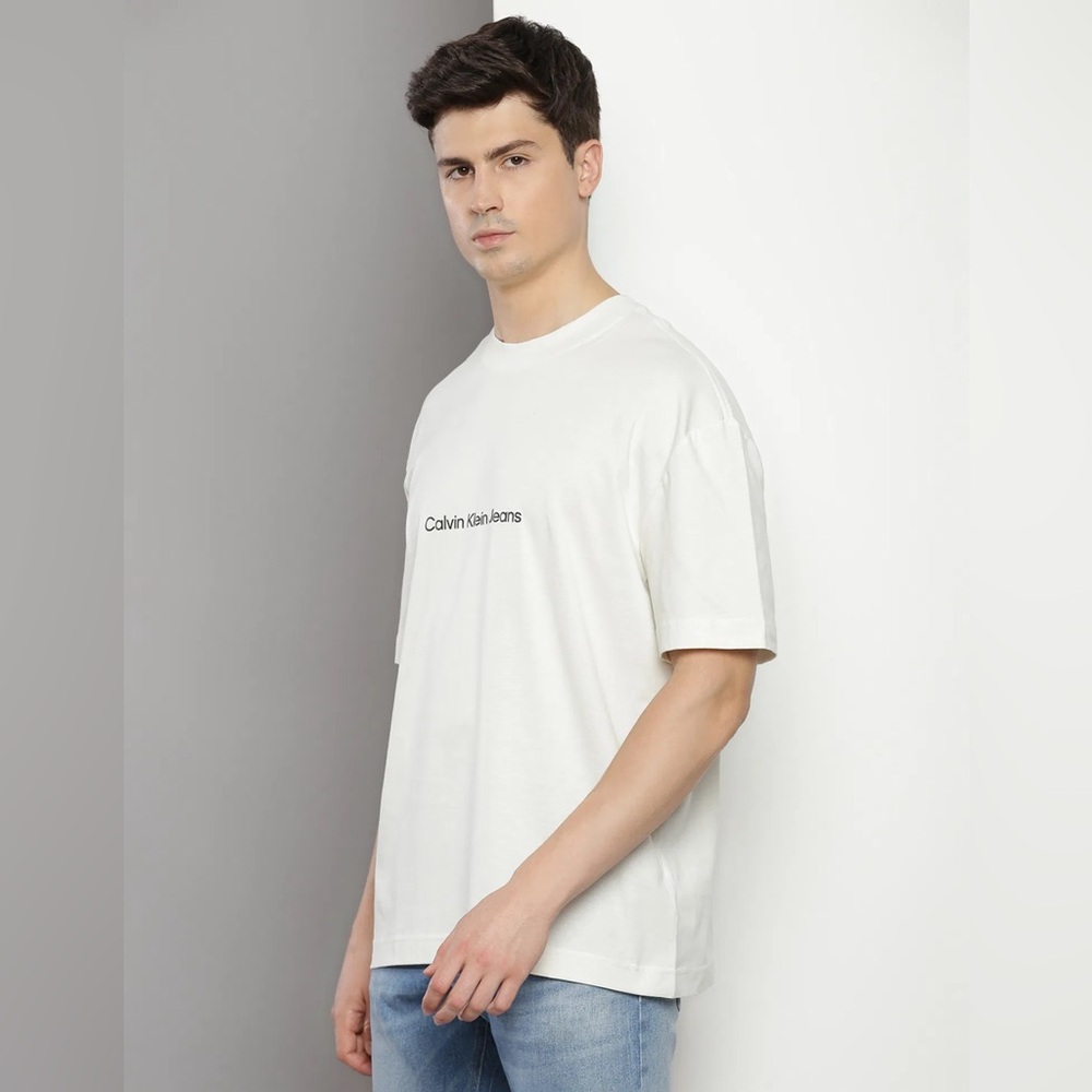 Calvin Klein Embroidered Logo Boxy Fit Tee Mens XL - Picture 1 of 8
